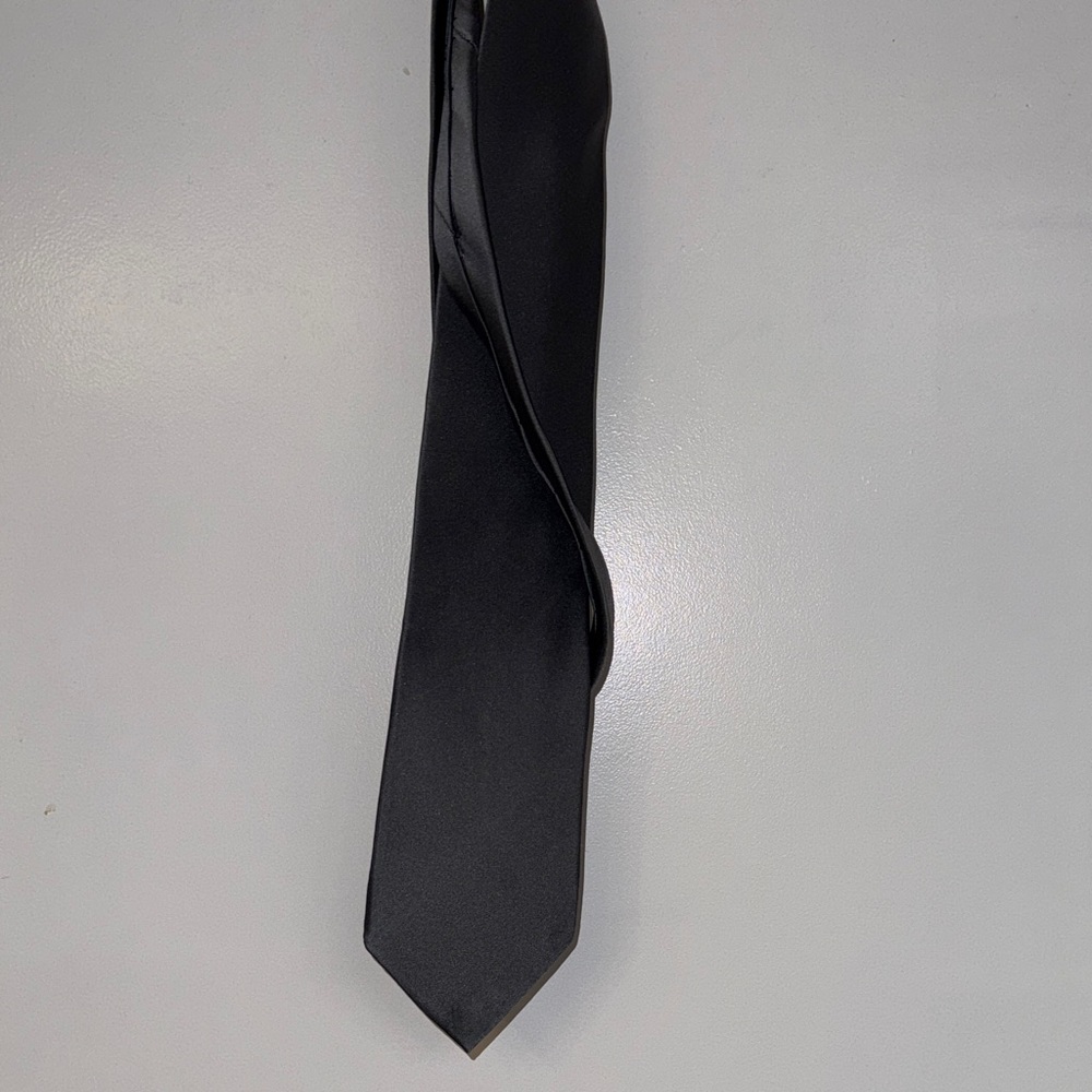 George Classic Gray Necktie